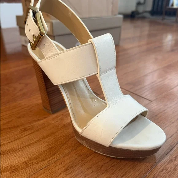 Michael Kors Cream and Tan Block Heel Sandals - Picture 4 of 5